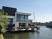 Harbour Village Watervilla 8