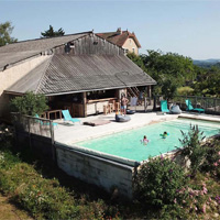 Camping Le Petit Montperroux in regio Bourgogne (Bourgondië), Frankrijk